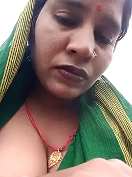 Hot Seema83 online show from 10-31-25, 11:29