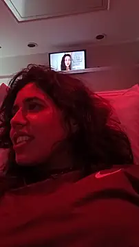 Maricamposs online show from 01-18-26, 12:19