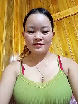 Snapshot of ctm-cute chatting on 10-10-25, 02:34 ctm-cute online show from 10-10-25, 02:34