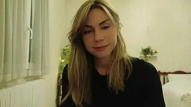 Snapshot of wonderalice31 chatting on 09-26-25, 07:10 wonderalice31 online show from 09-26-25, 07:10