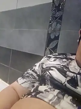 Snapshot of jedoo1213 chatting on 10-30-25, 05:32 jedoo1213 online show from 10-30-25, 05:32