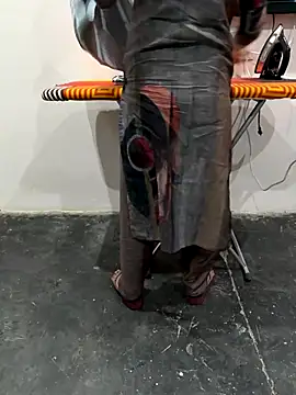 Snapshot of LustySundari chatting on 09-29-25, 07:04 LustySundari online show from 09-29-25, 07:04