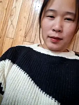 ALIENHR38 online show from 11-12-25, 01:04