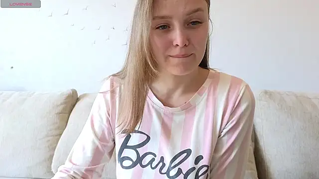 Hot Lili1 online show from 09-10-25, 04:55