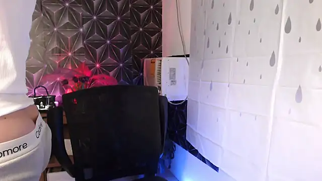 ursweet jade online show from 10-08-25, 11:23