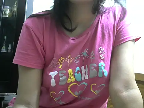 Snapshot of SexyNeylar chatting on 10-16-25, 08:50 SexyNeylar online show from 10-16-25, 08:50