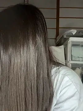 Snapshot of xx_Ojou_xx chatting on 12-15-25, 08:14 xx Ojou xx online show from 12-15-25, 08:14