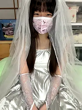 Snapshot of xx_Ojou_xx chatting on 10-30-25, 04:15 xx Ojou xx online show from 10-30-25, 04:15