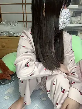 Snapshot of xx_Ojou_xx chatting on 11-05-25, 04:43 xx Ojou xx online show from 11-05-25, 04:43