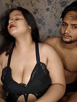 Snapshot of priyaverma00 chatting on 05-19-26, 01:32 priyaverma00 online show from 05-19-26, 01:32