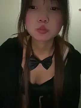 xixi 28 online show from 10-18-25, 01:18