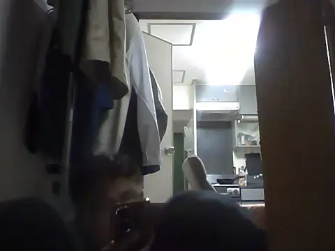 Snapshot of peach2313e chatting on 10-15-25, 11:51 peach2313e online show from 10-15-25, 11:51