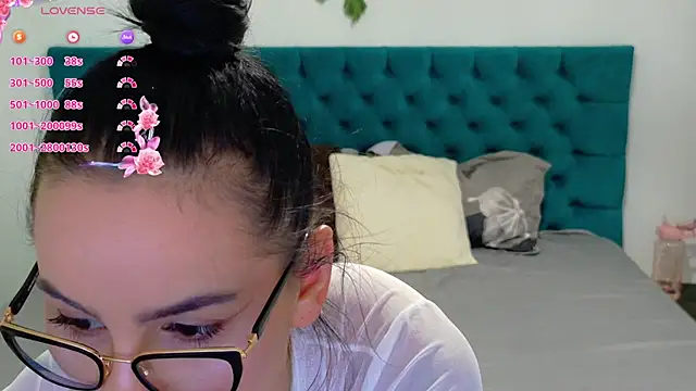 LexieRosse online show from 09-15-25, 06:47