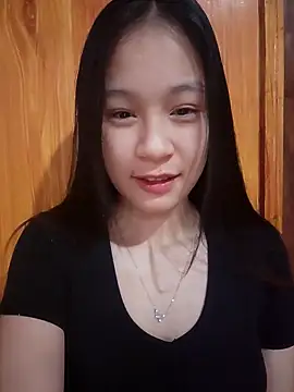 ChiecumBae online show from 10-31-25, 12:40