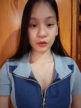 ChiecumBae online show from 11-18-25, 01:21