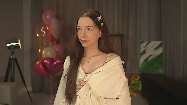 RoxieBolich online show from 10-12-25, 01:56