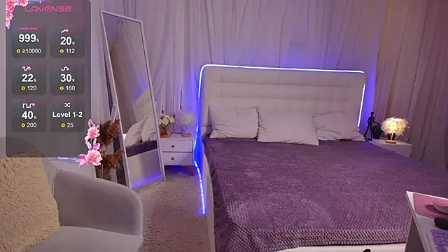 Snapshot of Lilit_1Love chatting on 10-15-25, 04:26 Lilit 1Love online show from 10-15-25, 04:26