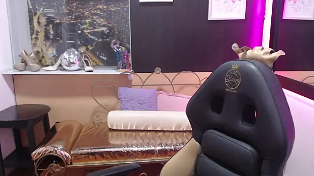 Snapshot of Nasly_Dream chatting on 10-03-25, 07:59 Nasly Dream online show from 10-03-25, 07:59