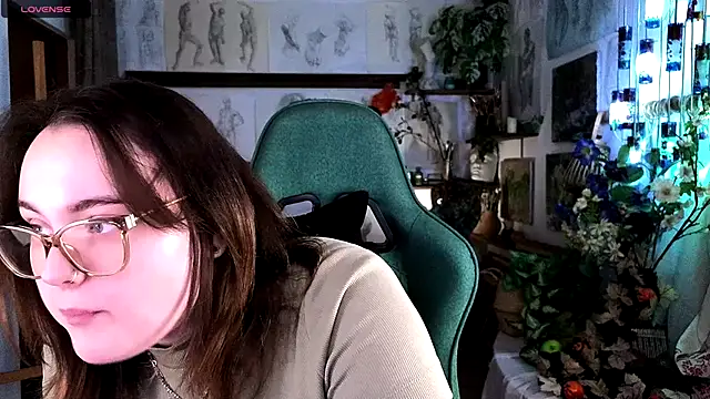 Snapshot of KatrinClark chatting on 10-11-25, 04:52 KatrinClark online show from 10-11-25, 04:52