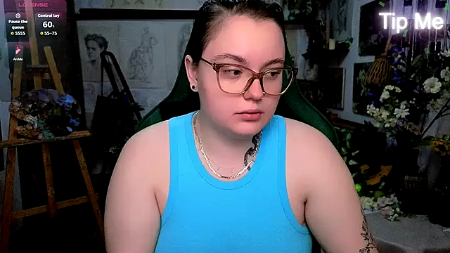 Snapshot of KatrinClark chatting on 09-11-25, 04:29 KatrinClark online show from 09-11-25, 04:29