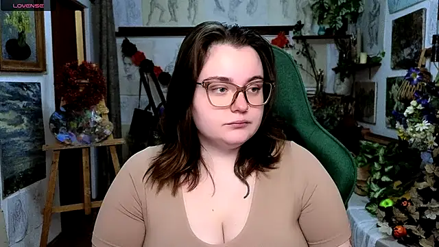 Snapshot of KatrinClark chatting on 10-18-25, 04:09 KatrinClark online show from 10-18-25, 04:09