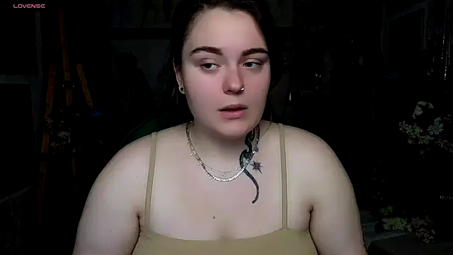 Snapshot of KatrinClark chatting on 09-23-25, 07:10 KatrinClark online show from 09-23-25, 07:10