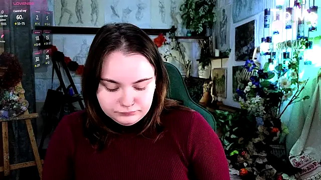 Snapshot of KatrinClark chatting on 10-27-25, 04:30 KatrinClark online show from 10-27-25, 04:30