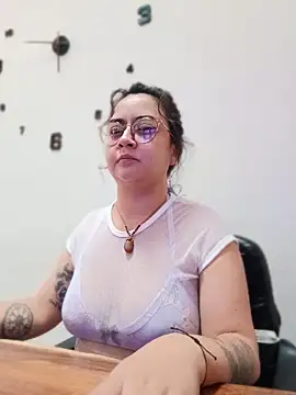 LylaVixxen online show from 04-23-26, 06:20