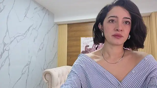 Snapshot of sara_lopez_s chatting on 04-27-26, 01:53 sara lopez s online show from 04-27-26, 01:53