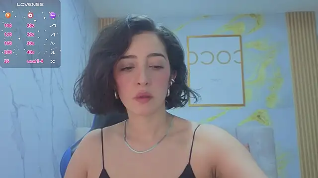 Snapshot of sara_lopez_s chatting on 05-24-26, 01:33 sara lopez s online show from 05-24-26, 01:33