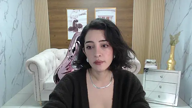 Snapshot of sara_lopez_s chatting on 02-24-26, 01:23 sara lopez s online show from 02-24-26, 01:23