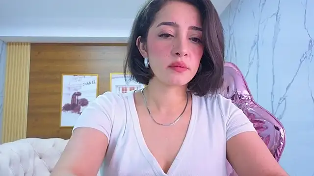 sara lopez s online show from 06-20-26, 01:49