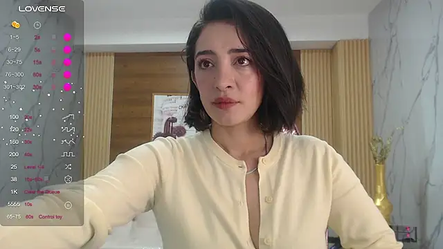 Snapshot of sara_lopez_s chatting on 04-16-26, 01:56 sara lopez s online show from 04-16-26, 01:56