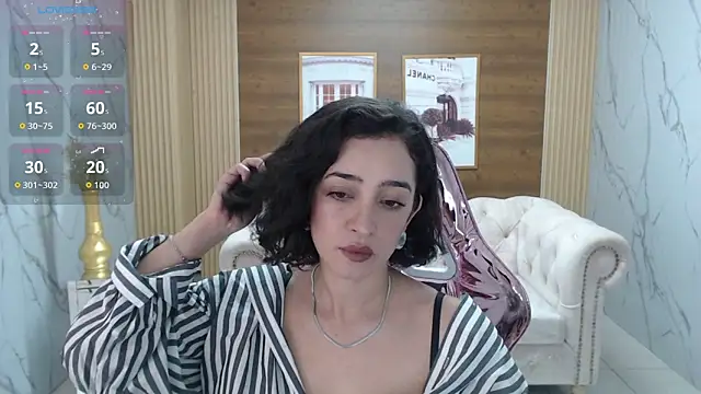Snapshot of sara_lopez_s chatting on 02-21-26, 01:24 sara lopez s online show from 02-21-26, 01:24