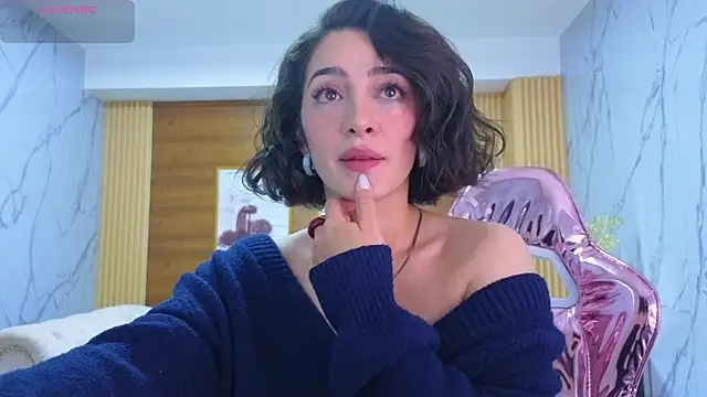 sara lopez s online show from 06-25-26, 01:38