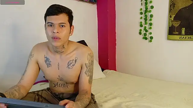 Snapshot of rosse_dredd chatting on 01-16-26, 06:28 rosse dredd online show from 01-16-26, 06:28