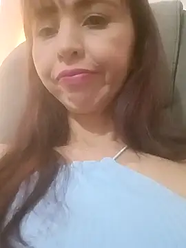 Snapshot of zaira_spice chatting on 05-31-26, 02:45 zaira spice online show from 05-31-26, 02:45