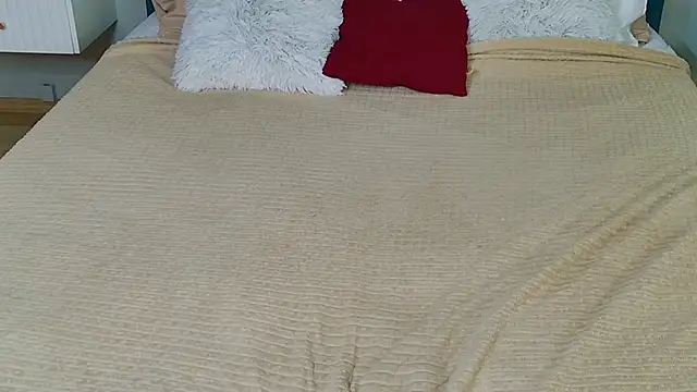 Evie Vall online show from 11-16-25, 03:39