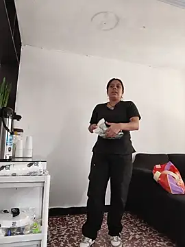 Snapshot of GabyMontenegro chatting on 02-11-26, 05:57 GabyMontenegro online show from 02-11-26, 05:57