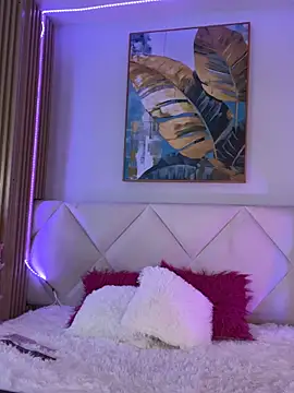 Mila Hank  online show from 02-08-26, 12:30