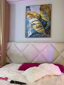 Mila Hank  online show from 02-09-26, 12:47