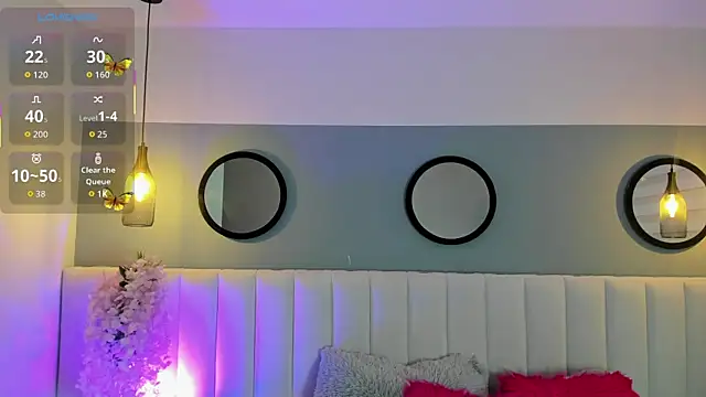 Mila Hank  online show from 10-08-25, 01:23