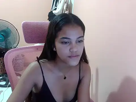 Snapshot of kimmy_kate chatting on 11-05-25, 02:42 kimmy kate online show from 11-05-25, 02:42