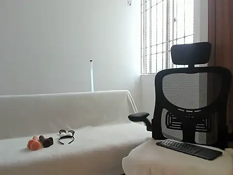 Amberdecolombia online show from 03-21-26, 08:46