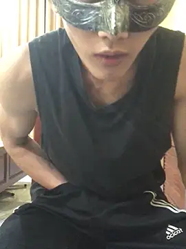 Snapshot of thienlong05 chatting on 10-03-25, 03:46 thienlong05 online show from 10-03-25, 03:46