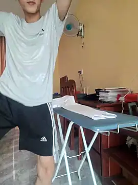 Snapshot of thienlong05 chatting on 10-12-25, 02:24 thienlong05 online show from 10-12-25, 02:24