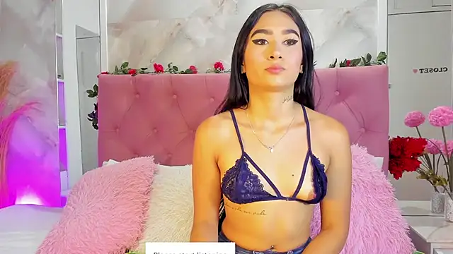 Nicolqueen  online show from 10-10-25, 11:22