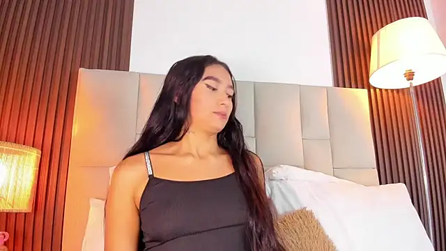 Nicolqueen  online show from 05-12-26, 11:16