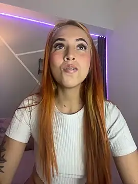 Snapshot of Little_ginger chatting on 10-10-25, 12:11 Little ginger online show from 10-10-25, 12:11