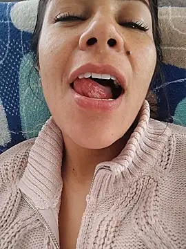 KittyHoleshot87 online show from 02-20-26, 02:41